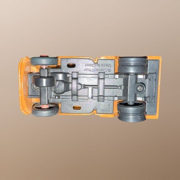 Mattel Disney Pixar Cars Mater Die-Cast Mater Race Team Toy Cars 1:55 - Picture 6 of 6